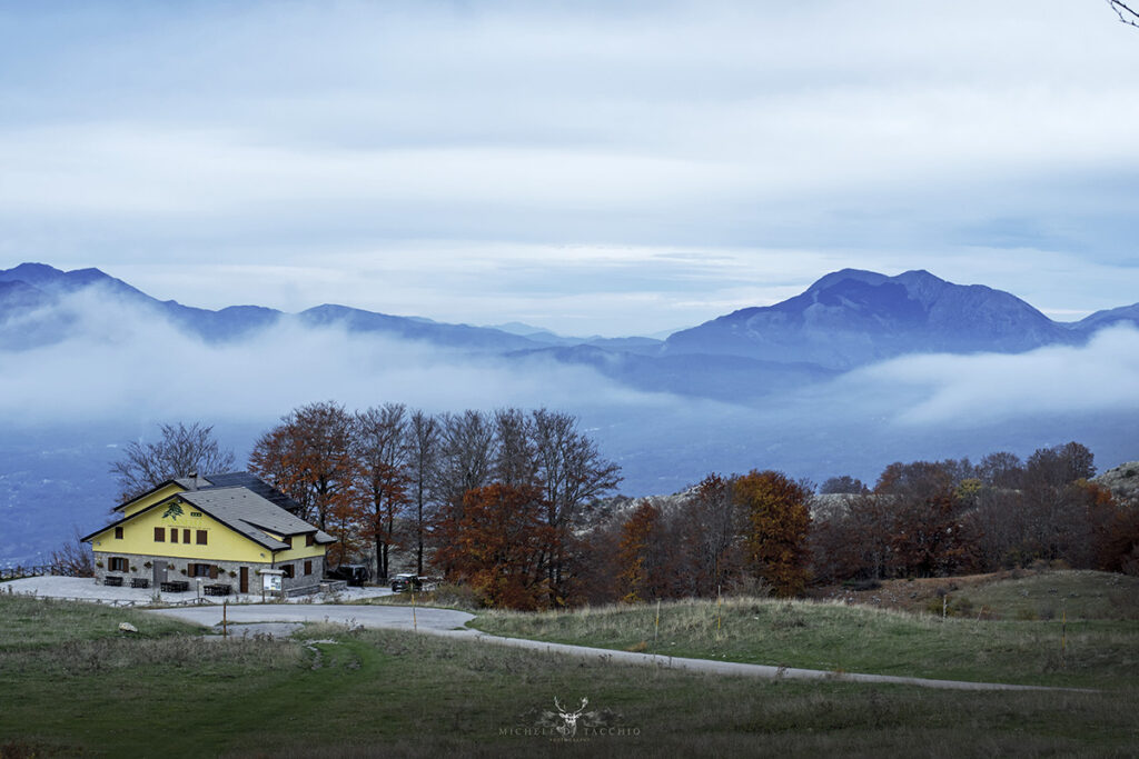 rifugio-fasanelli-esterno-parco-pollino-michele-di-tacchio
